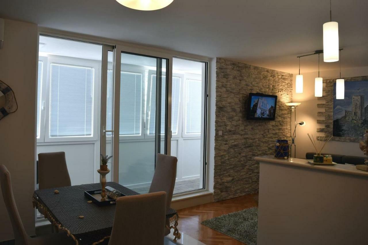 Newly Renovated Apartment "Marin" In The Center! Оміш Екстер'єр фото
