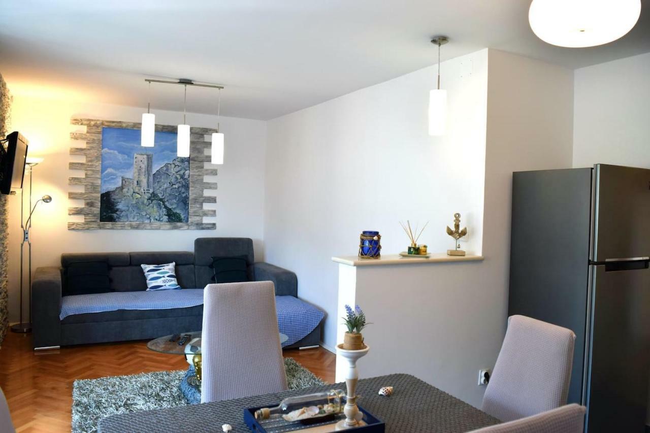 Newly Renovated Apartment "Marin" In The Center! Оміш Екстер'єр фото